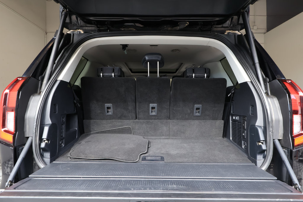 Used 2025 Ford Expedition Platinum AWD/4WD image 15