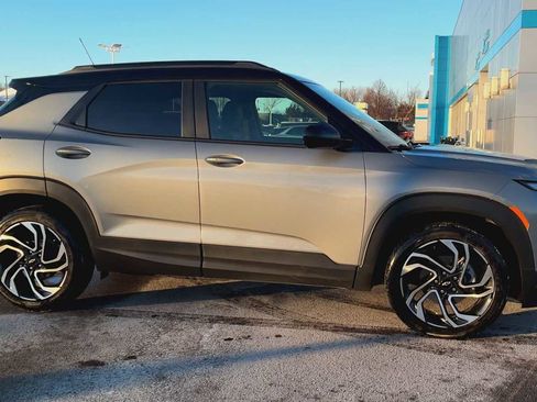 Used 2024 Chevrolet TrailBlazer RS w/ Convenience Package image 9