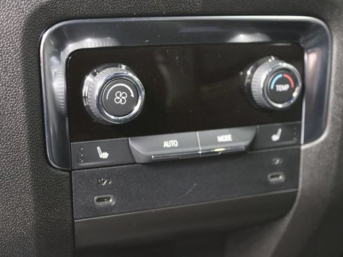 Used 2026 Chevrolet Suburban RST w/ Comfort Package AWD/4WD image 14