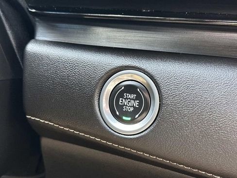 Used 2021 Cadillac Escalade ESV Sport w/ LPO, Illumination Package AWD/4WD image 27