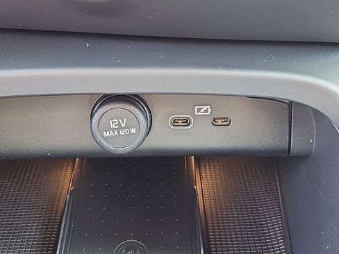 New 2025 Volvo XC40 B5 Plus w/ Protection Package Premier image 8