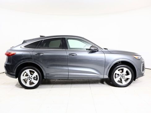 New 2025 Audi Q5 Premium Plus image 17