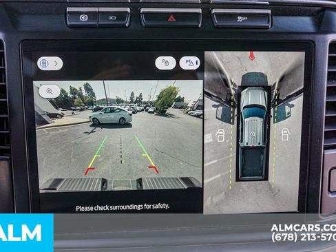 Used 2023 Ford F350 Lariat image 36