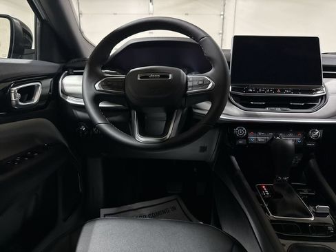 New 2026 Jeep Compass Limited image 11