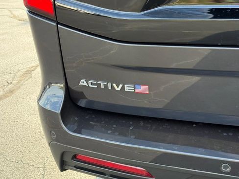 Used 2025 Ford Expedition Max Active AWD/4WD image 8