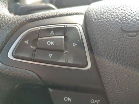 Used 2016 Ford Focus SE image 12