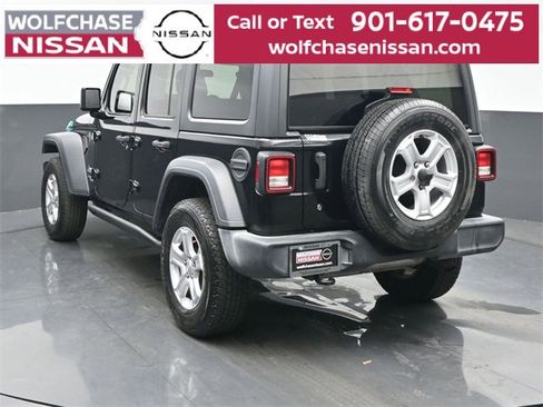 Used 2019 Jeep Wrangler Unlimited Sport S image 4