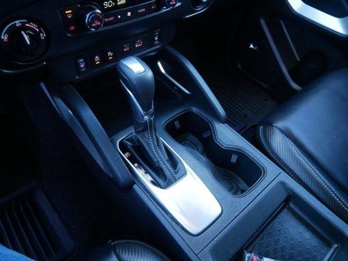 Certified 2023 Nissan Frontier SV w/ SV Premium Package image 17