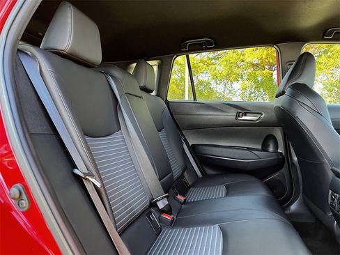 Used 2023 Toyota Corolla Cross AWD Hybrid image 26