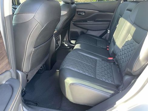 Used 2021 Nissan Murano Platinum w/ Cargo Package image 11