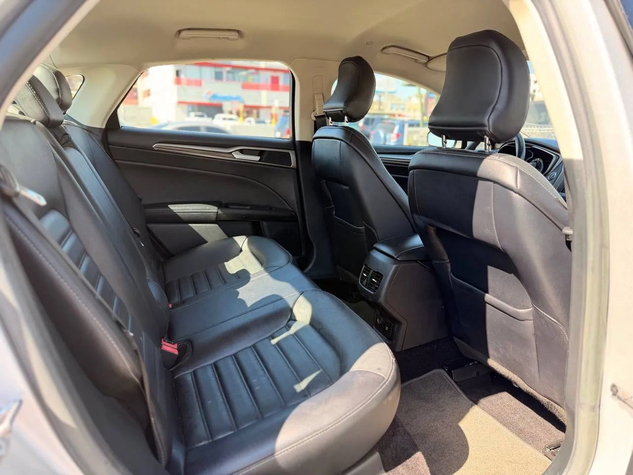Used 2017 Ford Fusion SE w/ Equipment Group 602A FWD image 33