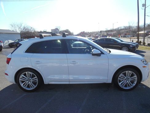 Used 2018 Audi Q5 2.0T Premium Plus w/ Premium Plus Package image 6