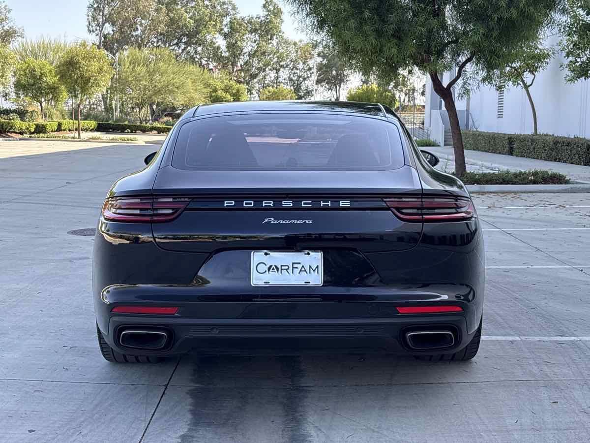 Used 2018 Porsche Panamera 4 AWD/4WD image 4