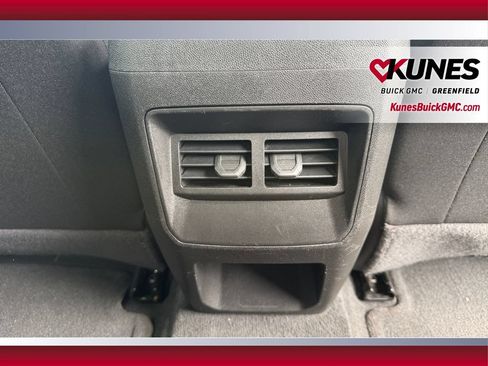 Used 2024 Chevrolet Colorado Trail Boss w/ Technology Package AWD/4WD image 33