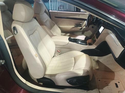 Used 2011 Maserati GranTurismo S image 29