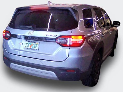 Used 2023 Honda Pilot EX-L image 10