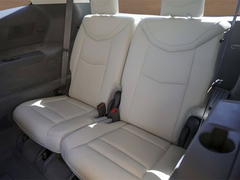 Used 2022 Cadillac XT6 Premium Luxury w/ Technology Package image 27