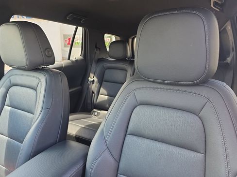 Certified 2025 Chevrolet Equinox LT w/ Convenience Package II FWD image 12