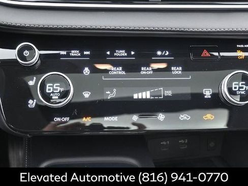 Certified 2026 INFINITI QX60 Luxe w/ Cargo Package AWD/4WD image 27