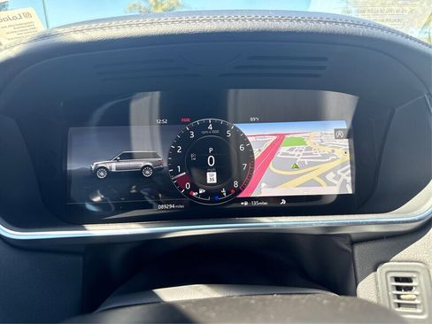 Used 2020 Land Rover Range Rover image 14