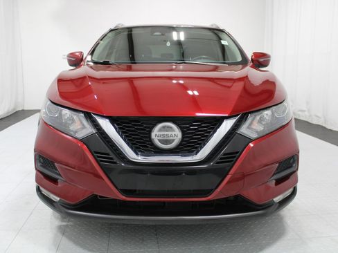 Used 2021 Nissan Rogue Sport SV FWD image 3