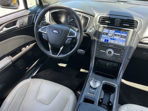 Used 2017 Ford Fusion Titanium FWD image 15