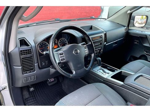Used 2010 Nissan Titan SE w/ SE Value Truck Pkg AWD/4WD image 14