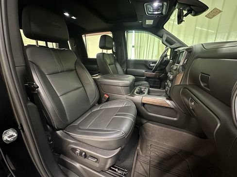 Used 2022 Chevrolet Silverado 2500 High Country w/ Z71 Off-Road Package image 22