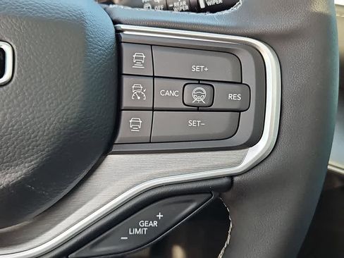 New 2026 Jeep Grand Wagoneer Limited AWD/4WD image 27