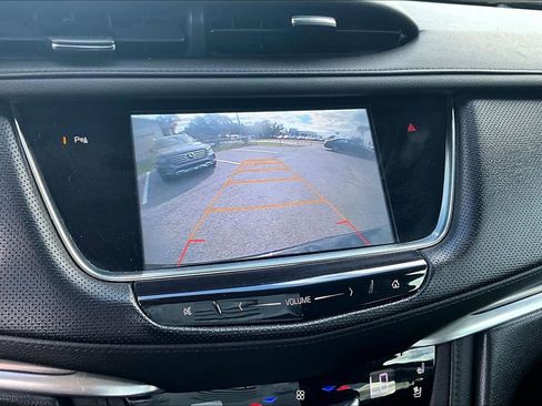 Used 2017 Cadillac XT5 Premium Luxury w/ LPO, Wheel Lock Package image 13