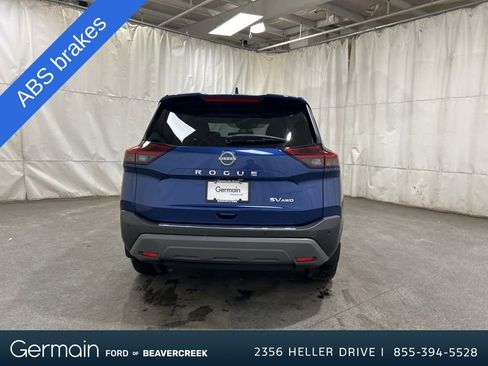 Used 2023 Nissan Rogue SV w/ SV Premium Package image 4