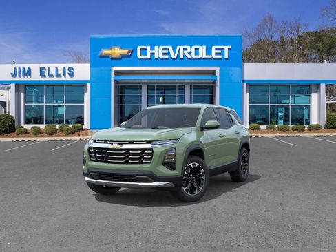 New 2026 Chevrolet Equinox LT w/ Convenience Package II image 9