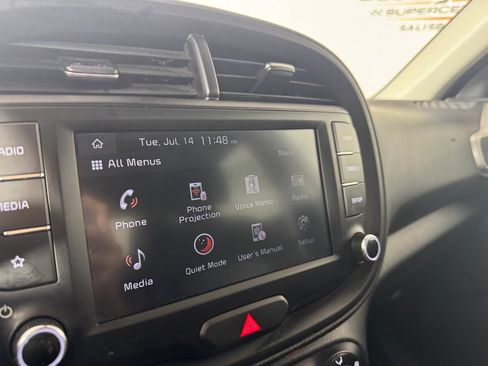 Used 2025 Kia Soul LX FWD image 13