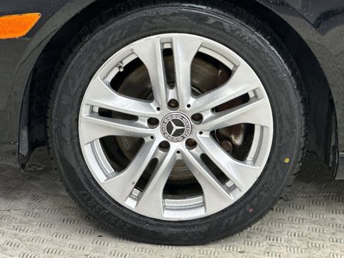 Used 2010 Mercedes-Benz E 350 Sedan image 12