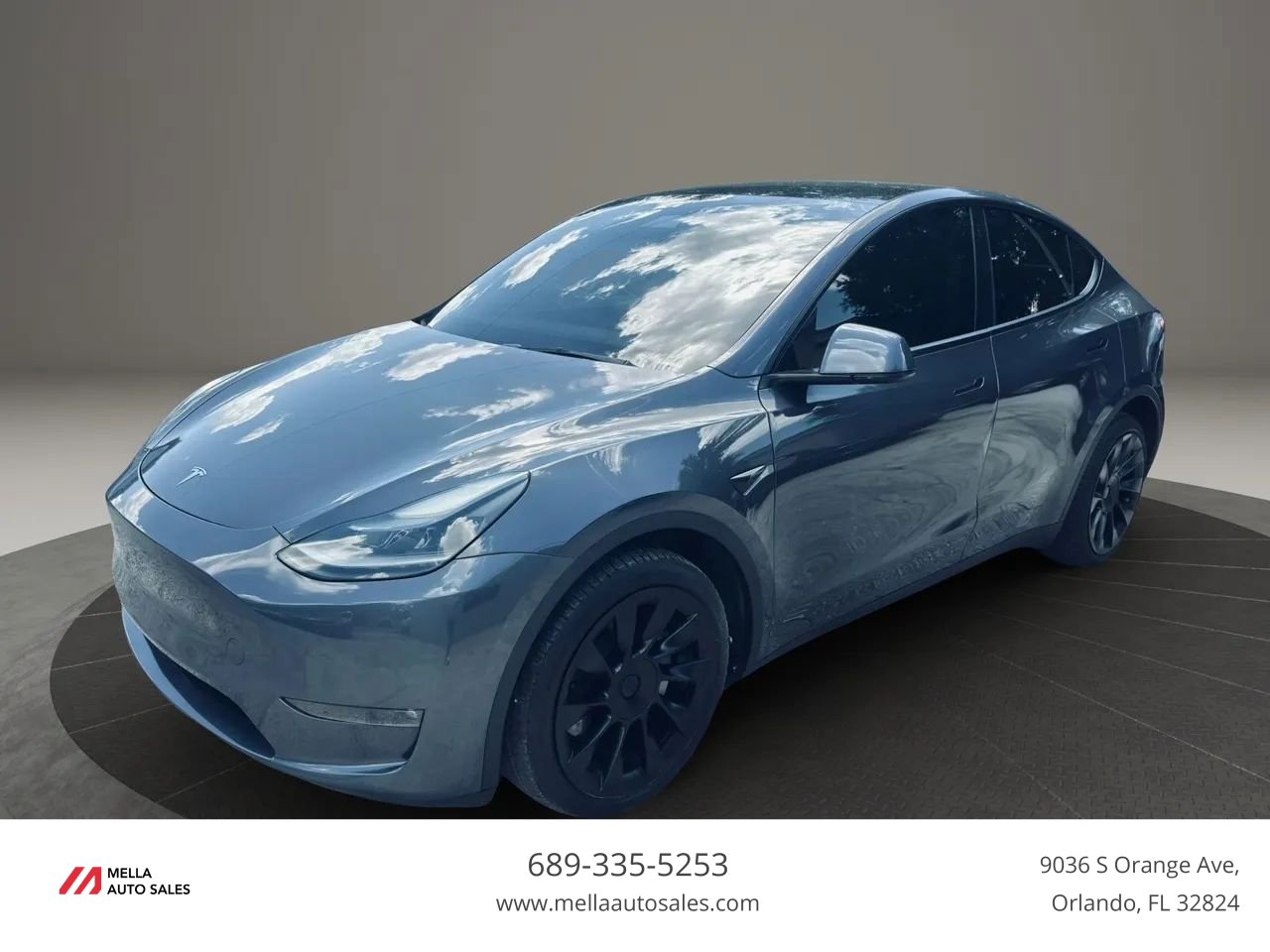 Used 2023 Tesla Model Y Long Range AWD/4WD image 1