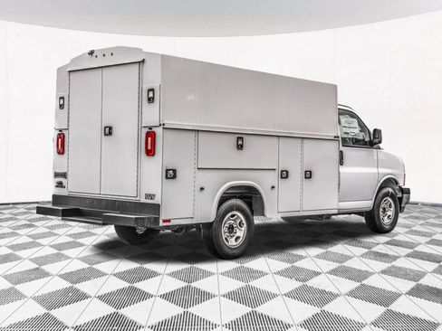 New 2025 Chevrolet Express 3500 w/ Power Convenience Package RWD image 13