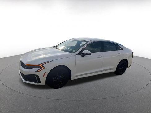 Used 2025 Kia K5 LXS image 8