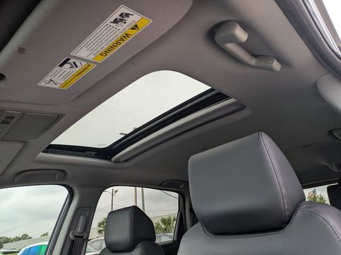 Used 2021 Honda CR-V Touring image 16