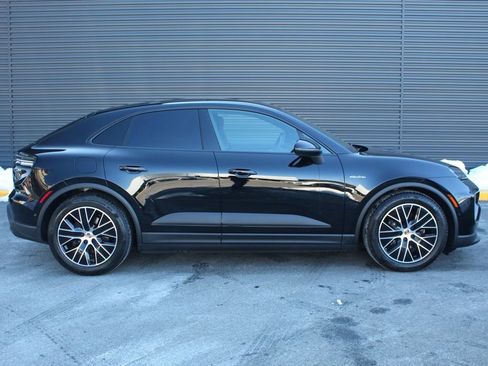 New 2026 Porsche Macan 4 Electric AWD/4WD image 9