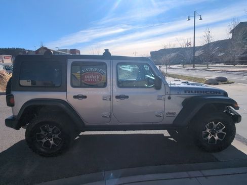 Used 2018 Jeep Wrangler Unlimited Rubicon image 10
