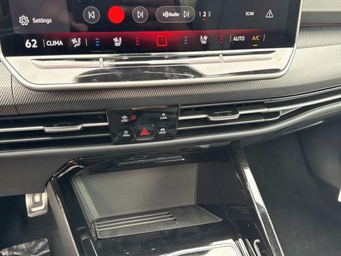 New 2026 Volkswagen GTI SE FWD image 21