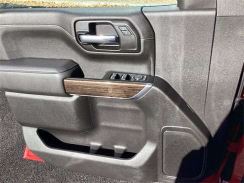 Used 2022 GMC Sierra 1500 Elevation image 25