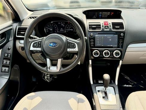 Used 2018 Subaru Forester 2.5i Premium AWD/4WD image 30