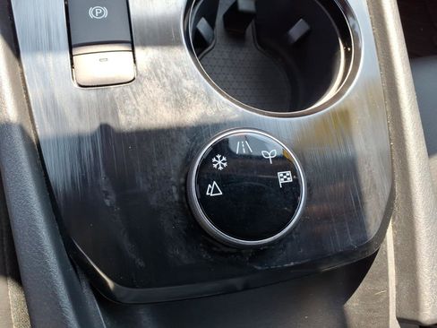 Used 2023 Nissan Rogue SV w/ SV Premium Package image 24