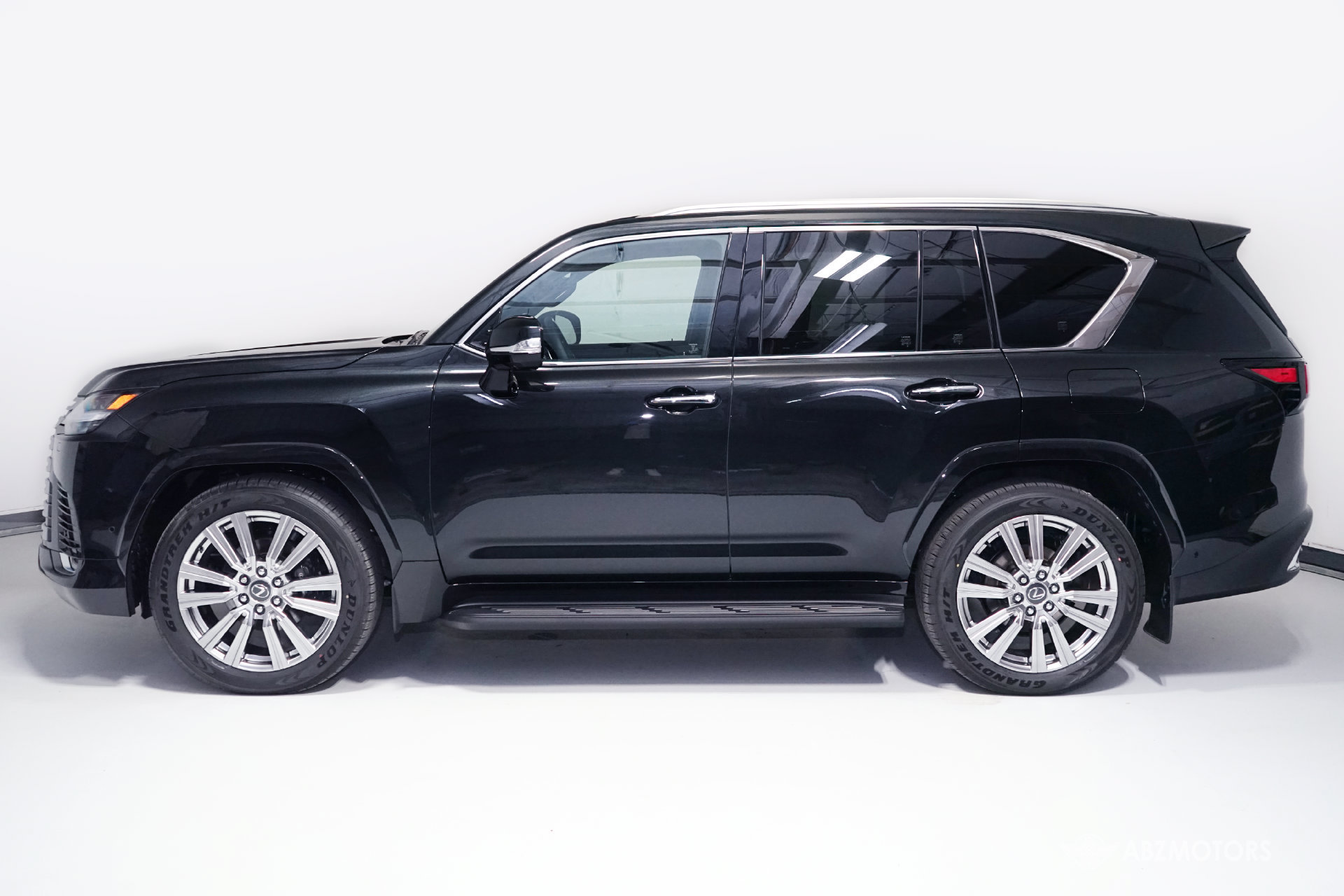Used 2026 Lexus LX 700h Ultra Luxury AWD/4WD image 4
