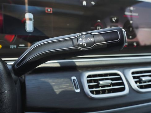 Used 2025 Mercedes-Benz GLE 350 4MATIC image 23