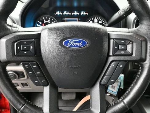 Used 2019 Ford F150 XLT w/ Equipment Group 302A Luxury AWD/4WD image 16