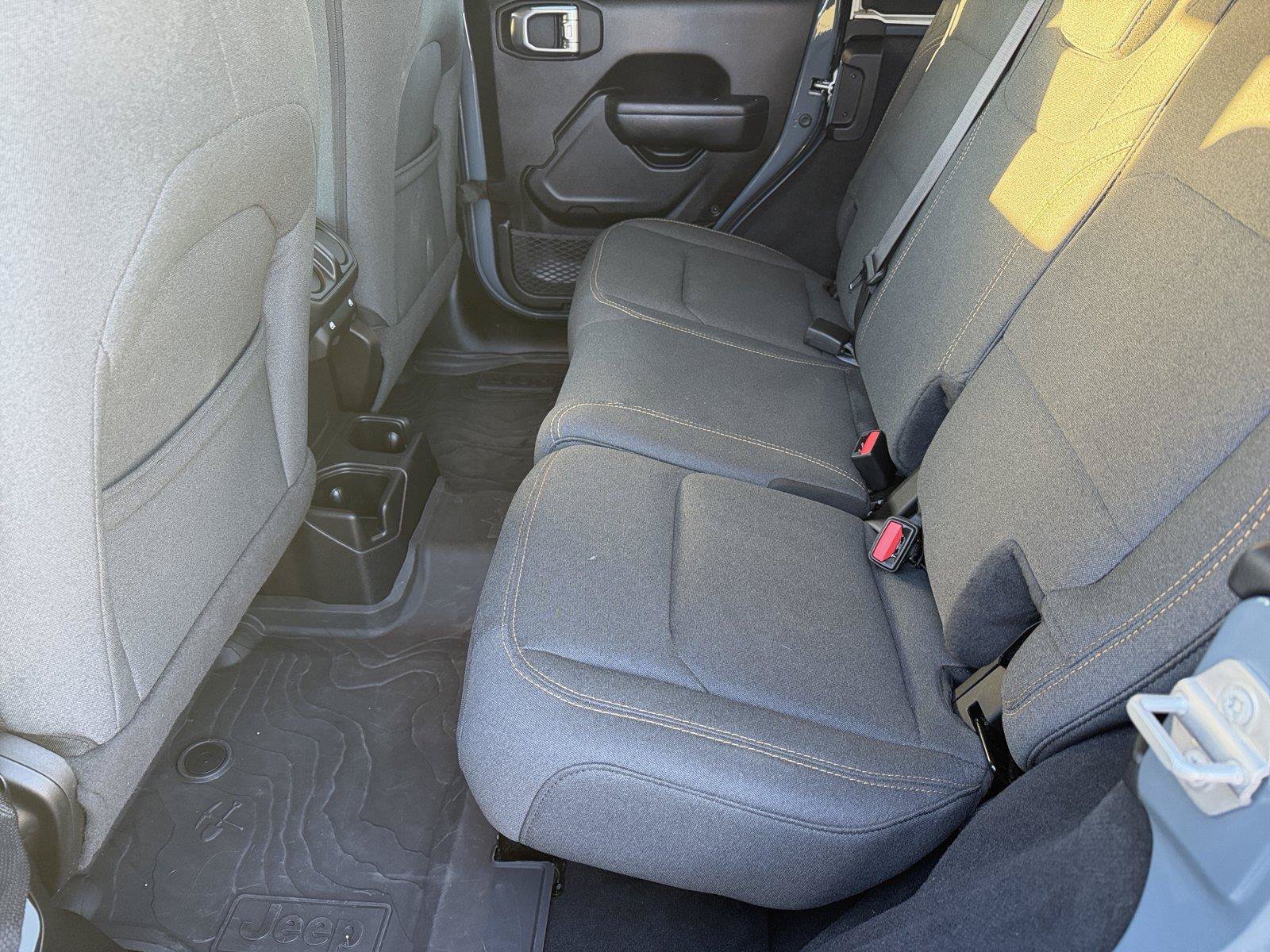 Used 2024 Jeep Wrangler Unlimited Sport AWD/4WD image 19