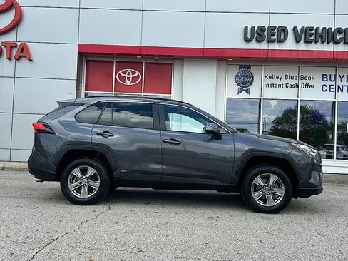 Certified 2024 Toyota RAV4 XLE AWD/4WD image 9