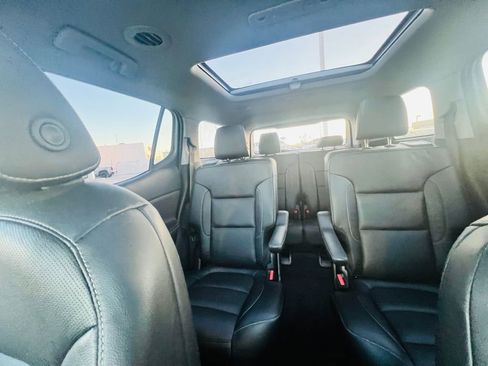 Used 2018 GMC Acadia SLT image 32